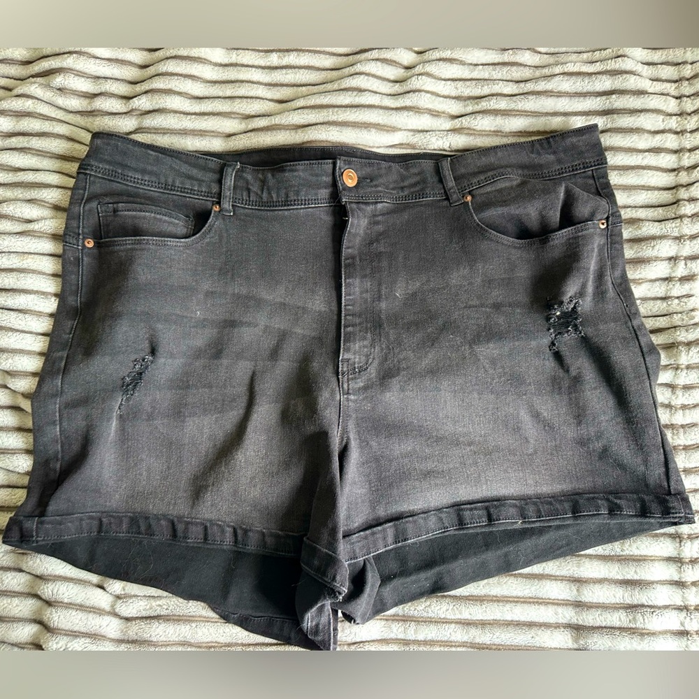 Fashion nova shorts